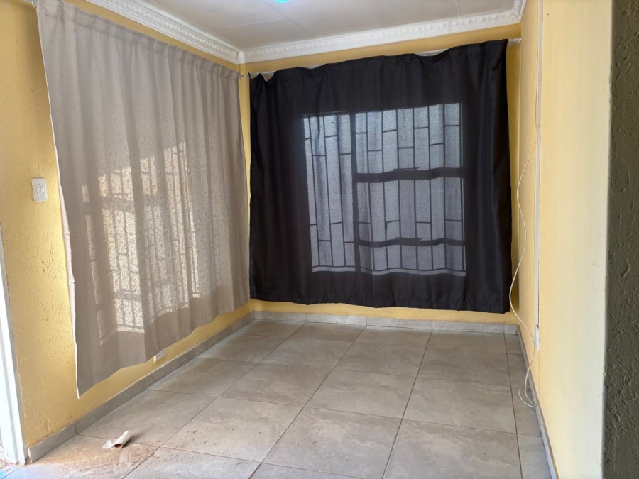 To Let 3 Bedroom Property for Rent in Mmabatho Unit 14 North West